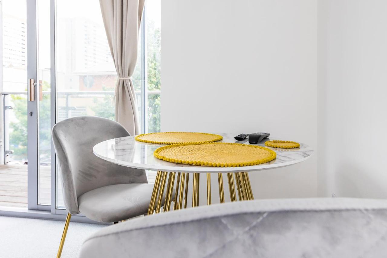 Bow Wharf Apartments ลอนดอน ภายนอก รูปภาพ