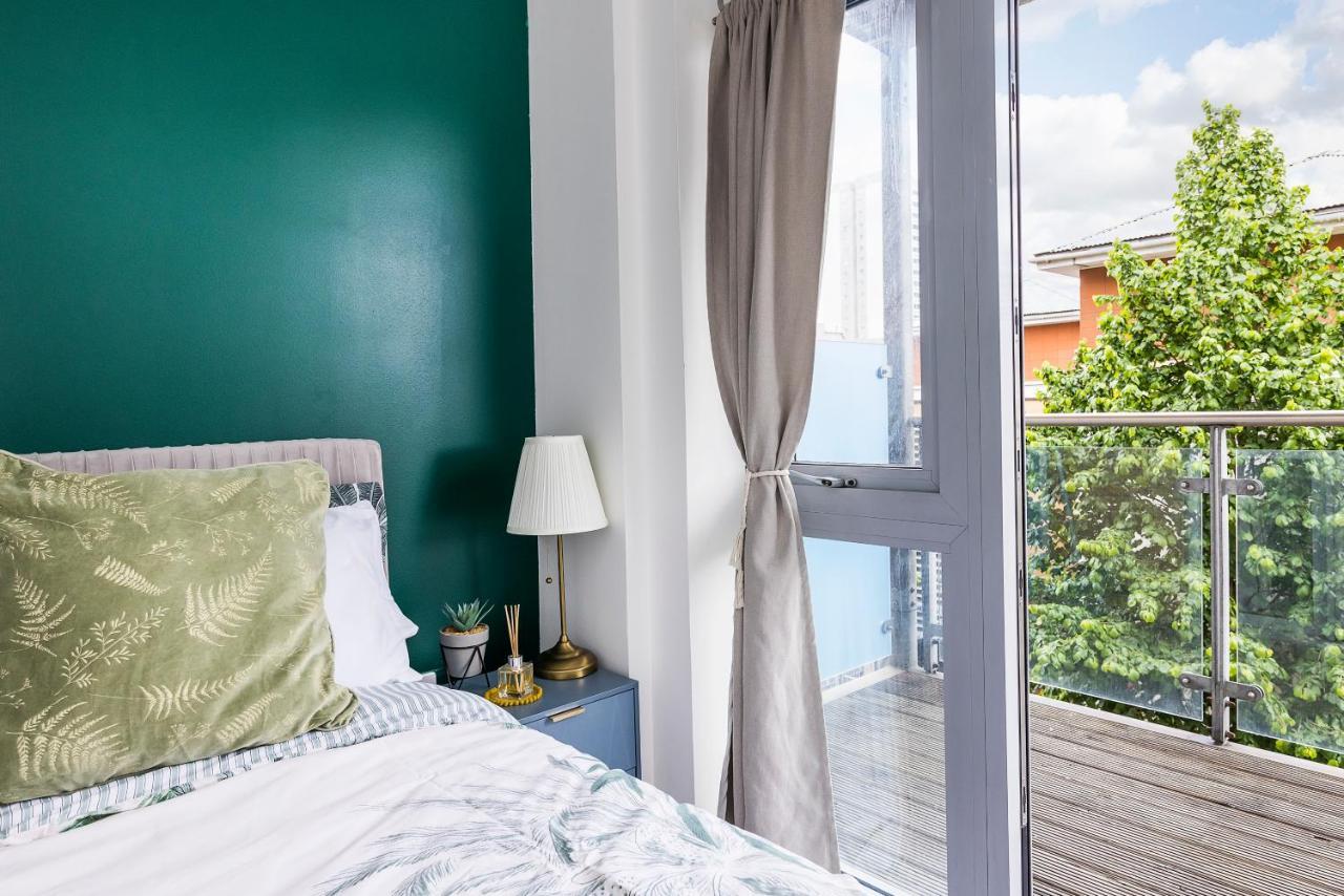 Bow Wharf Apartments ลอนดอน ภายนอก รูปภาพ