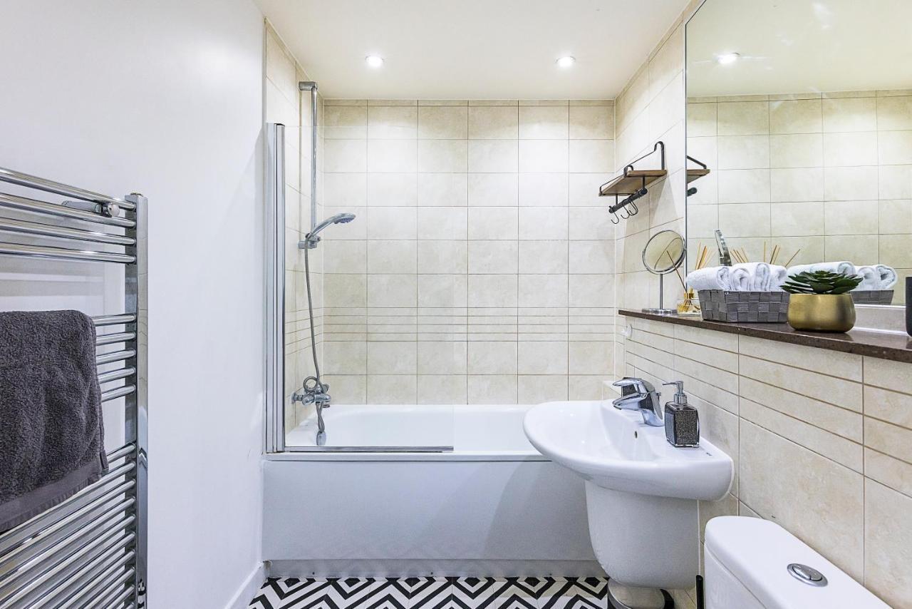 Bow Wharf Apartments ลอนดอน ภายนอก รูปภาพ